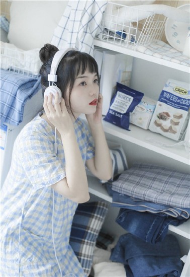 青草影视手机版免费版下载